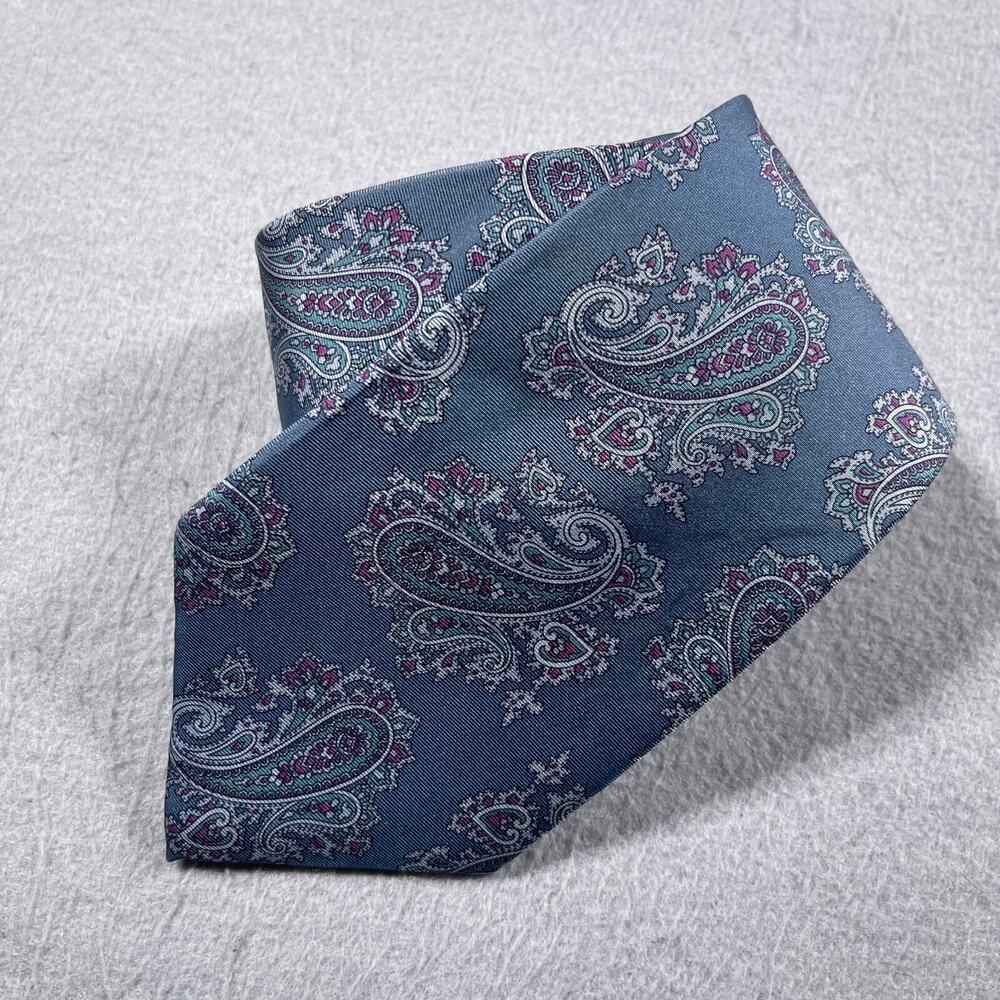 Christian Dior Tie Blue Paisley Silk Made in‎ USA Fabric Woven in Italy Classic